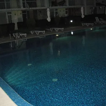 アパートホテル Rutland 3*