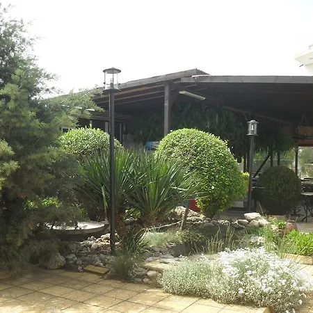 Rutland アパートホテル ラヴダ