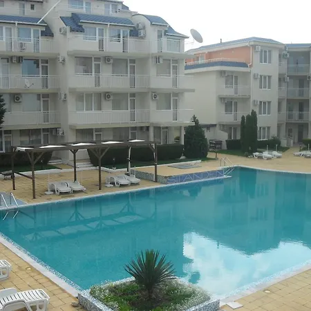 アパートホテル Rutland