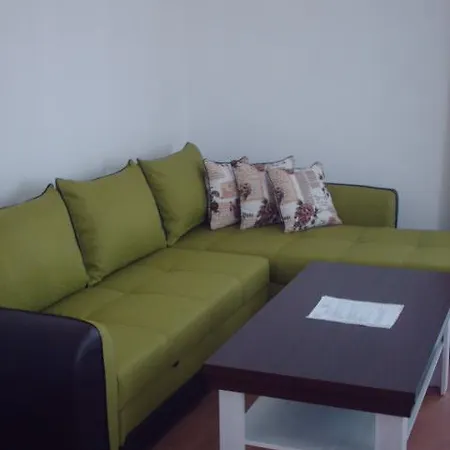 アパートホテル Rutland ラヴダ