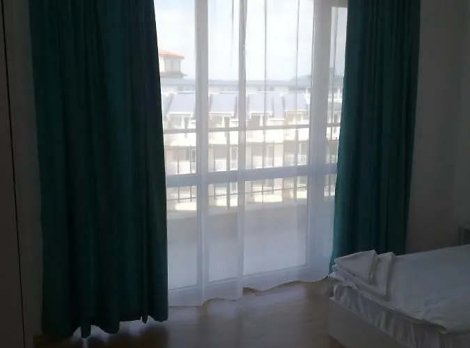 Rutland Aparthotel 3*