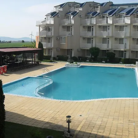 рутланд бей Равда