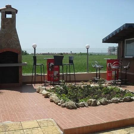 Апартхотел рутланд бей Равда