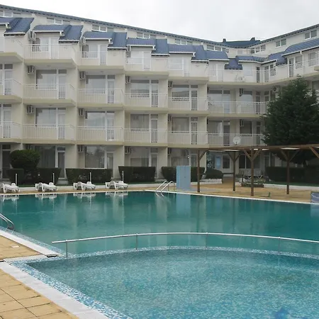 Апартхотел рутланд бей 3*