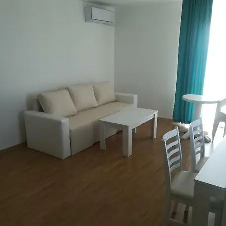 рутланд бей Апартхотел 3*