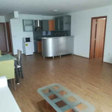 Апартхотел рутланд бей 3*