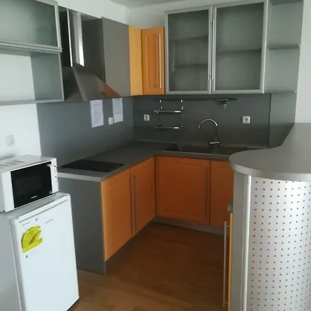 рутланд бей Апартхотел Равда