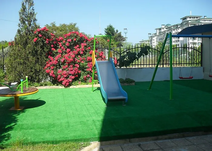 Aparthotel Rutland 3*