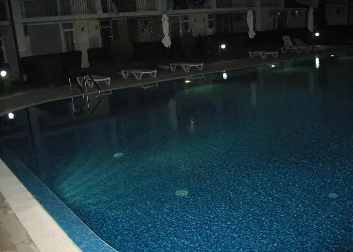 Aparthotel Rutland 3*