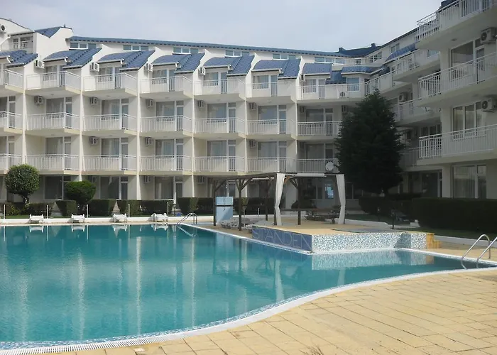 Aparthotel Rutland 3*