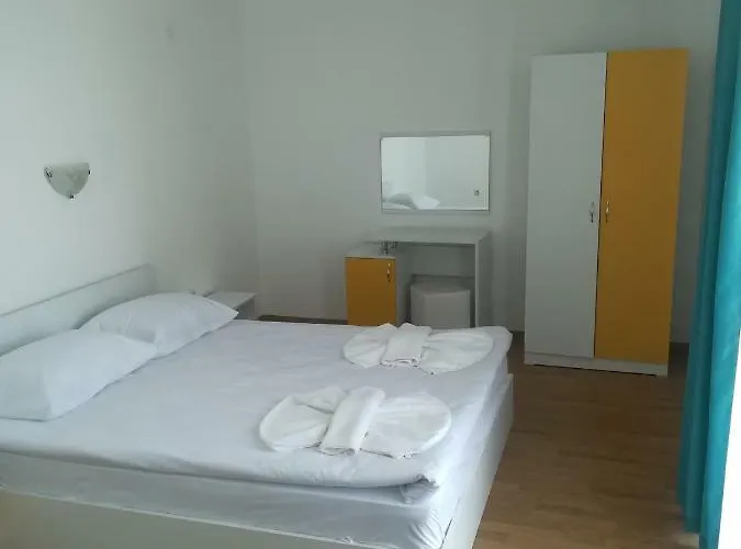 Rutland Aparthotel 3*